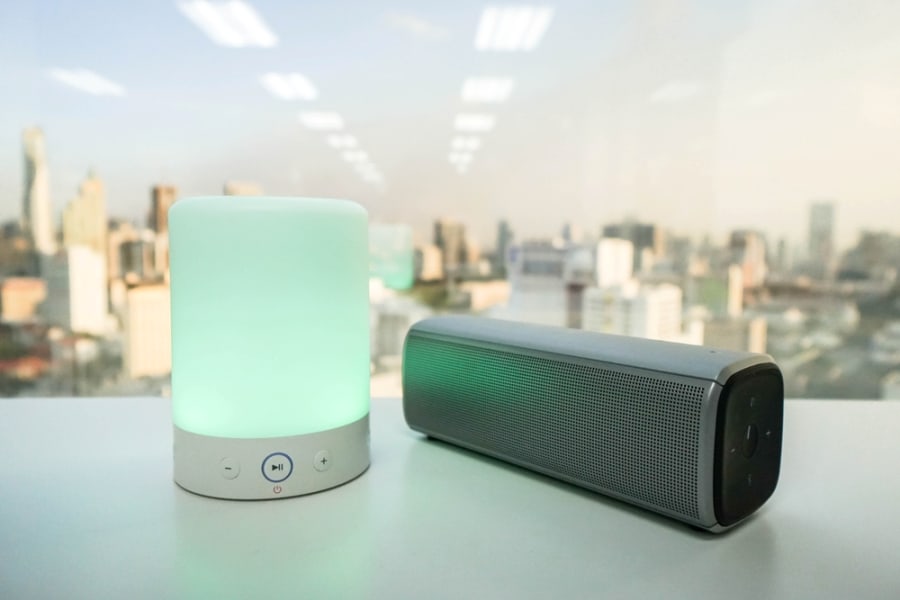 Can You Connect Two Bluetooth Speakers At Once? Tech Devised
